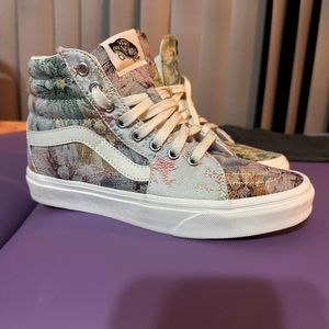 VANS off the wall high tops Tapestry
